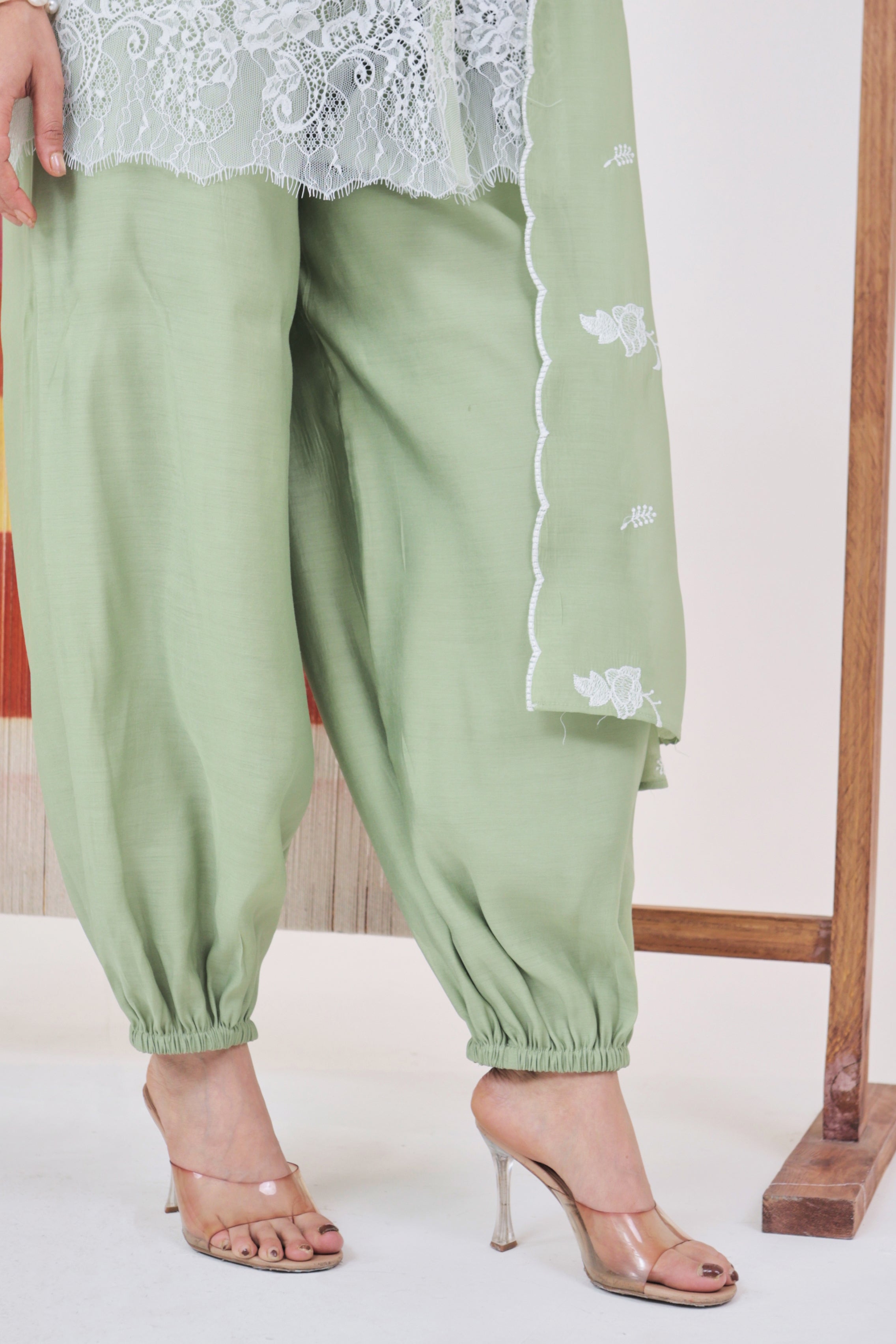 Willow - Embroidered Balloon Pant Set