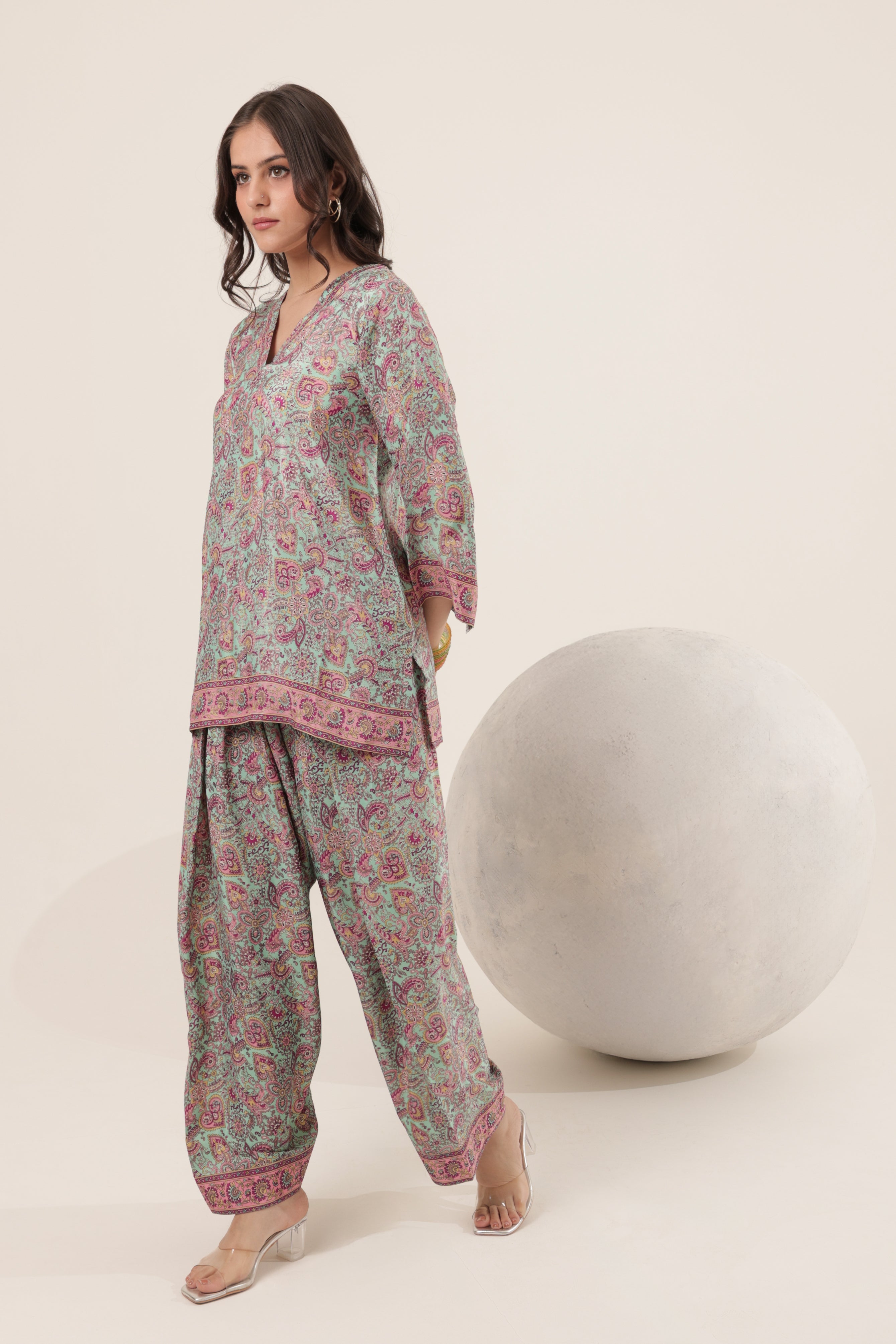 Sage Lina Farshi Salwar