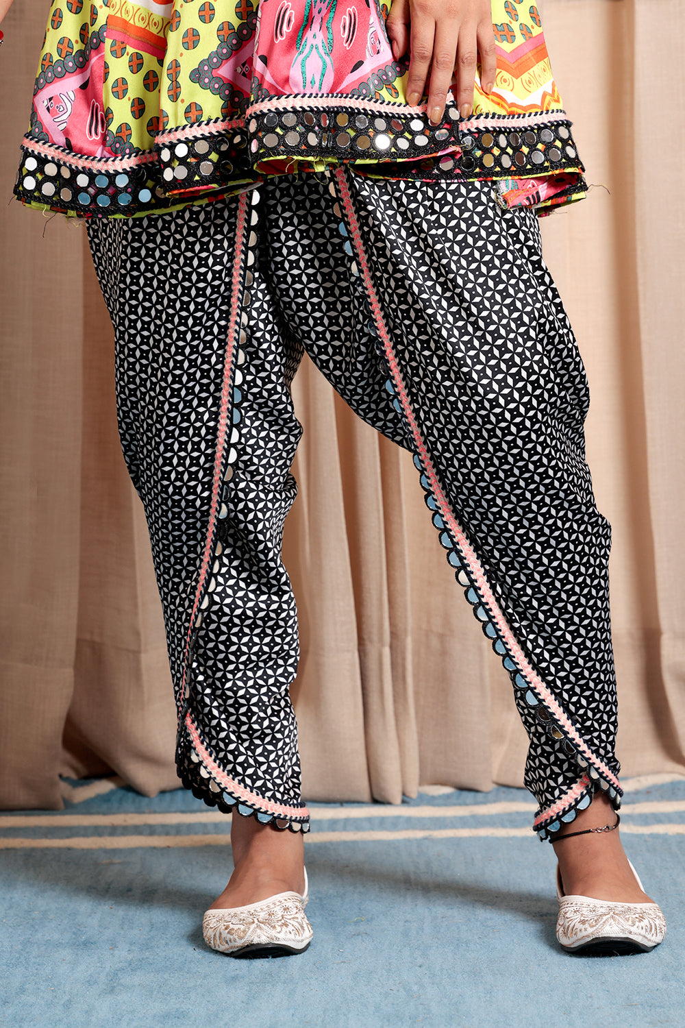 MAIRA DHOTI SET