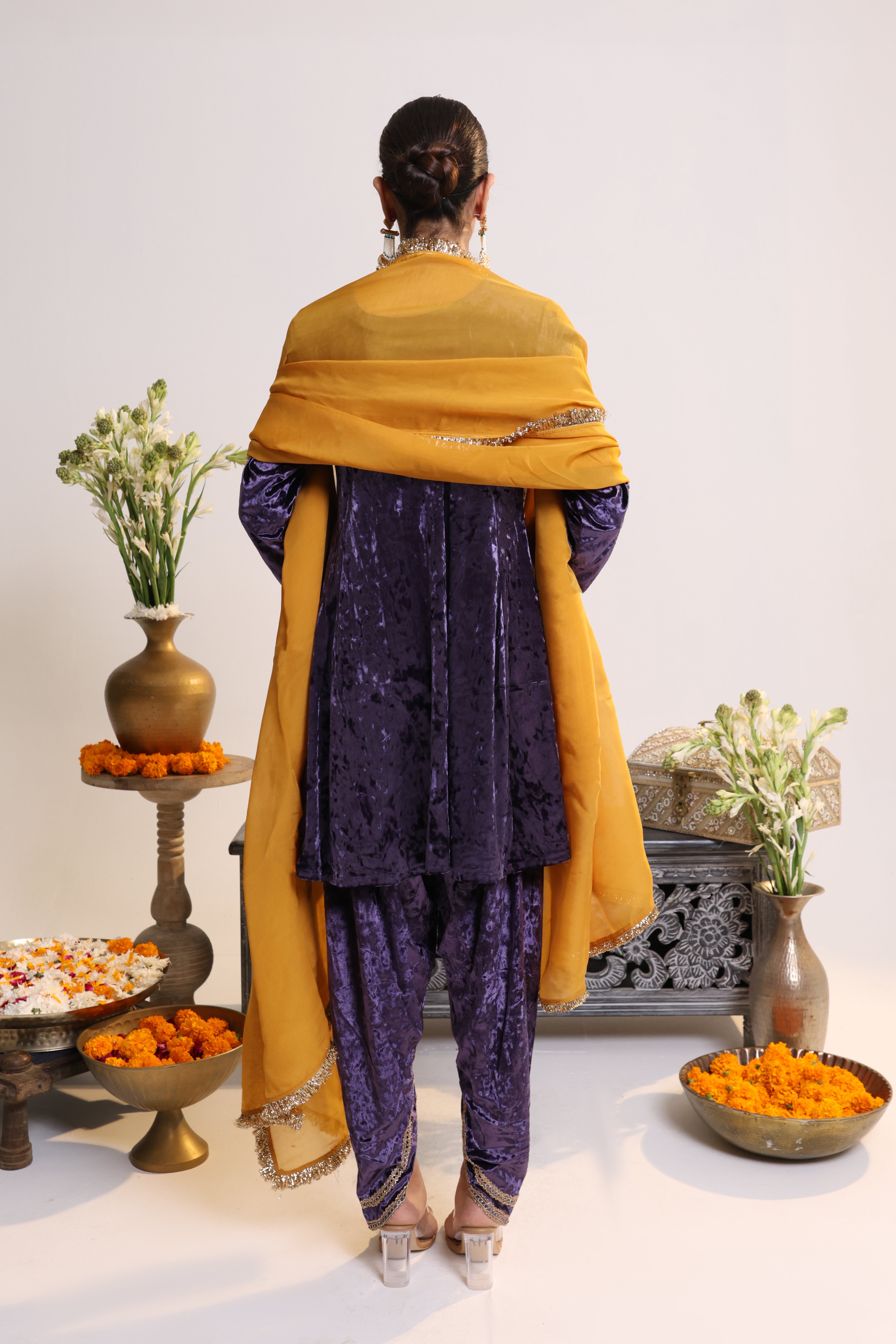 Benazir – Velvet Suit Set