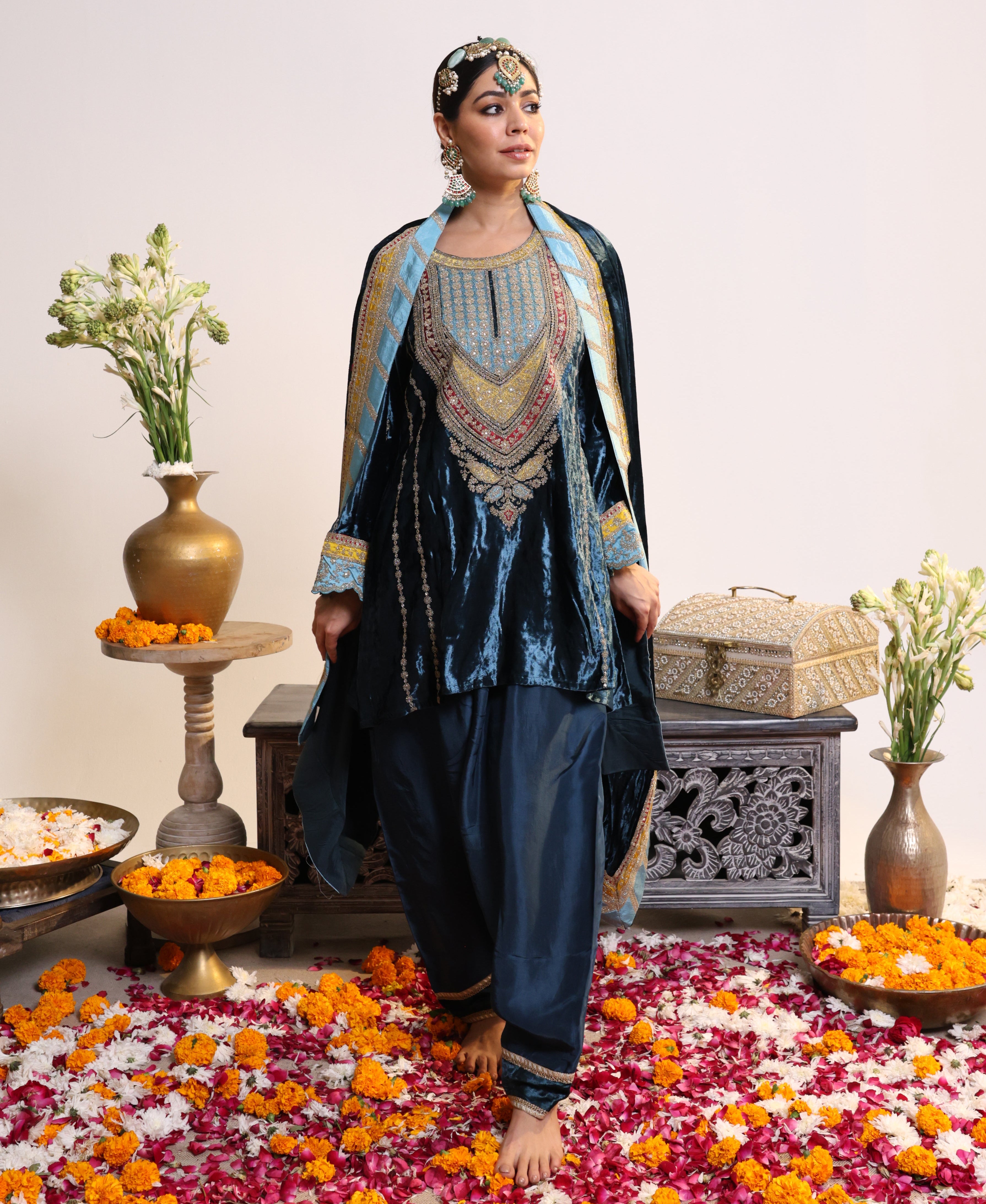 Sumbul – Velvet Farshi Salwar Suit
