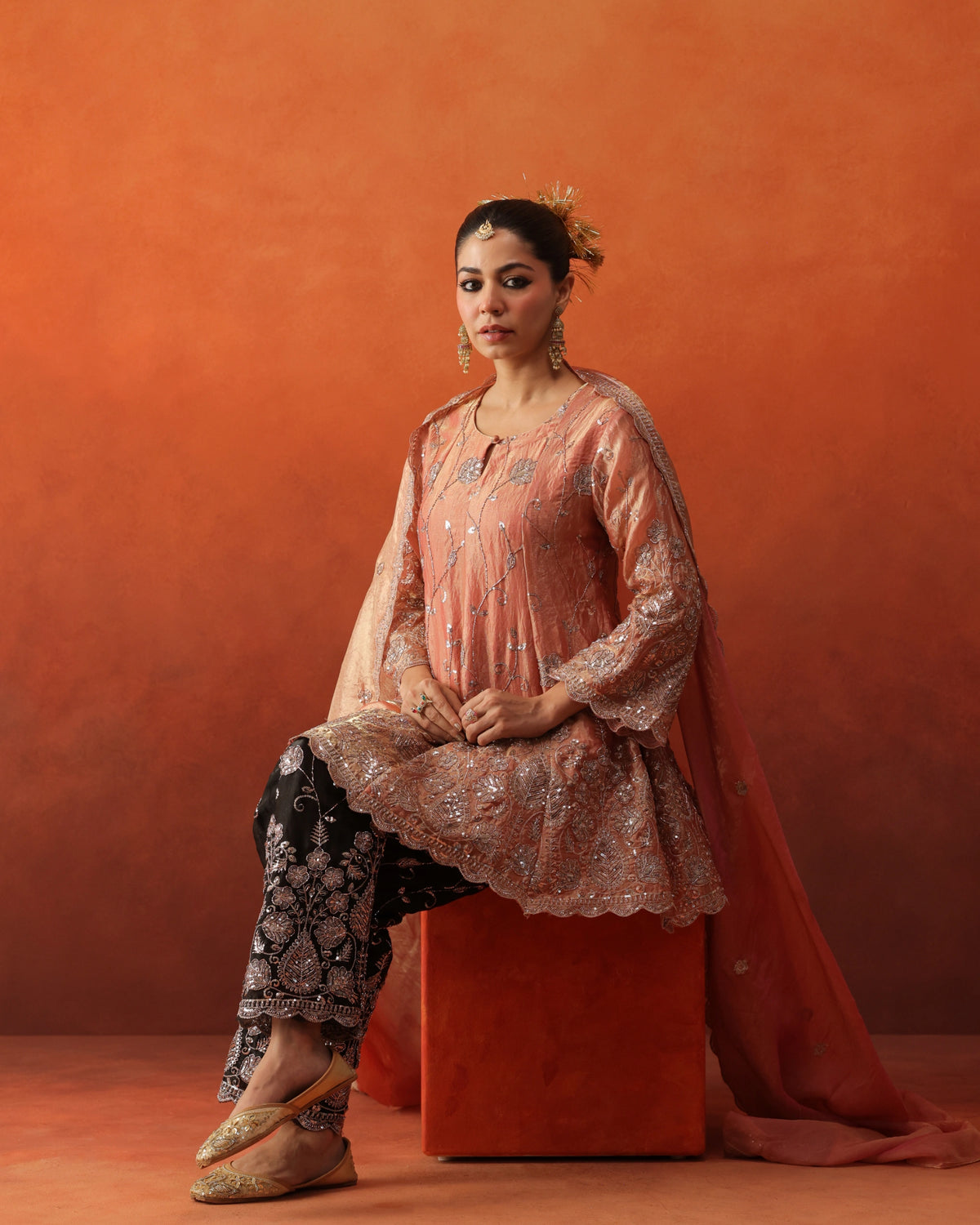 Mahnoor - Tailored Tapered Trousers Set with Dupatta