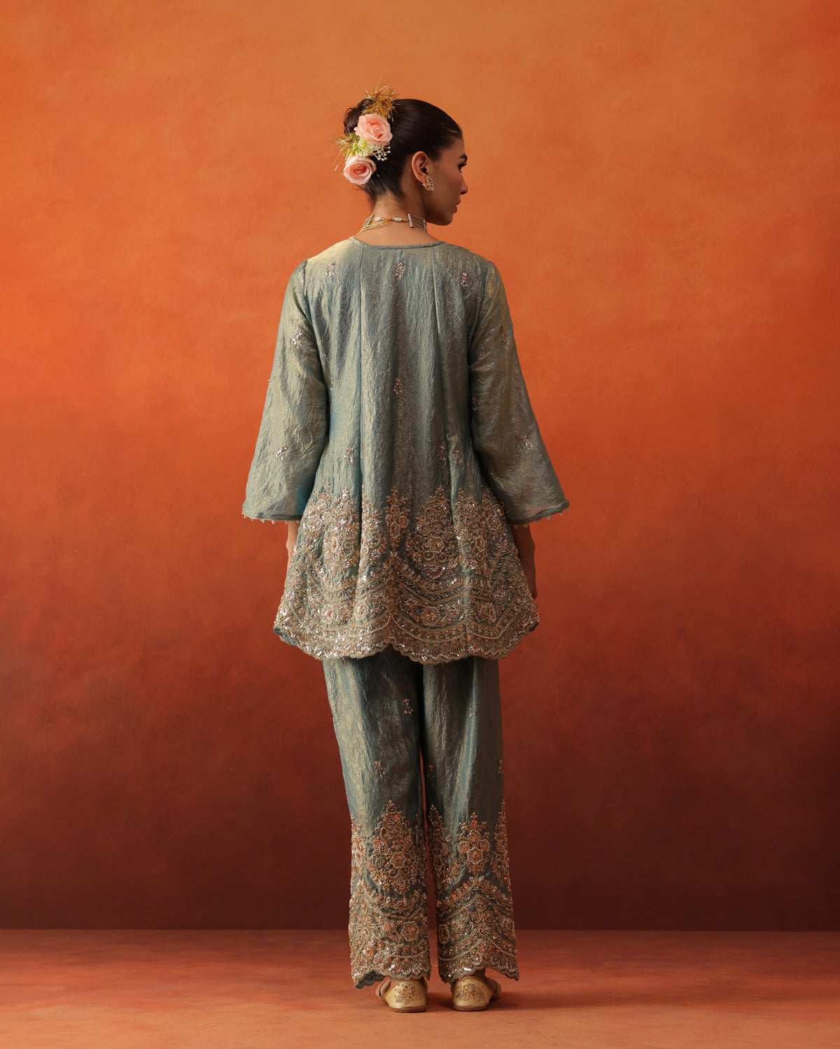 Mehtaab - Culpted Tapered Trousers Set with Dupatta