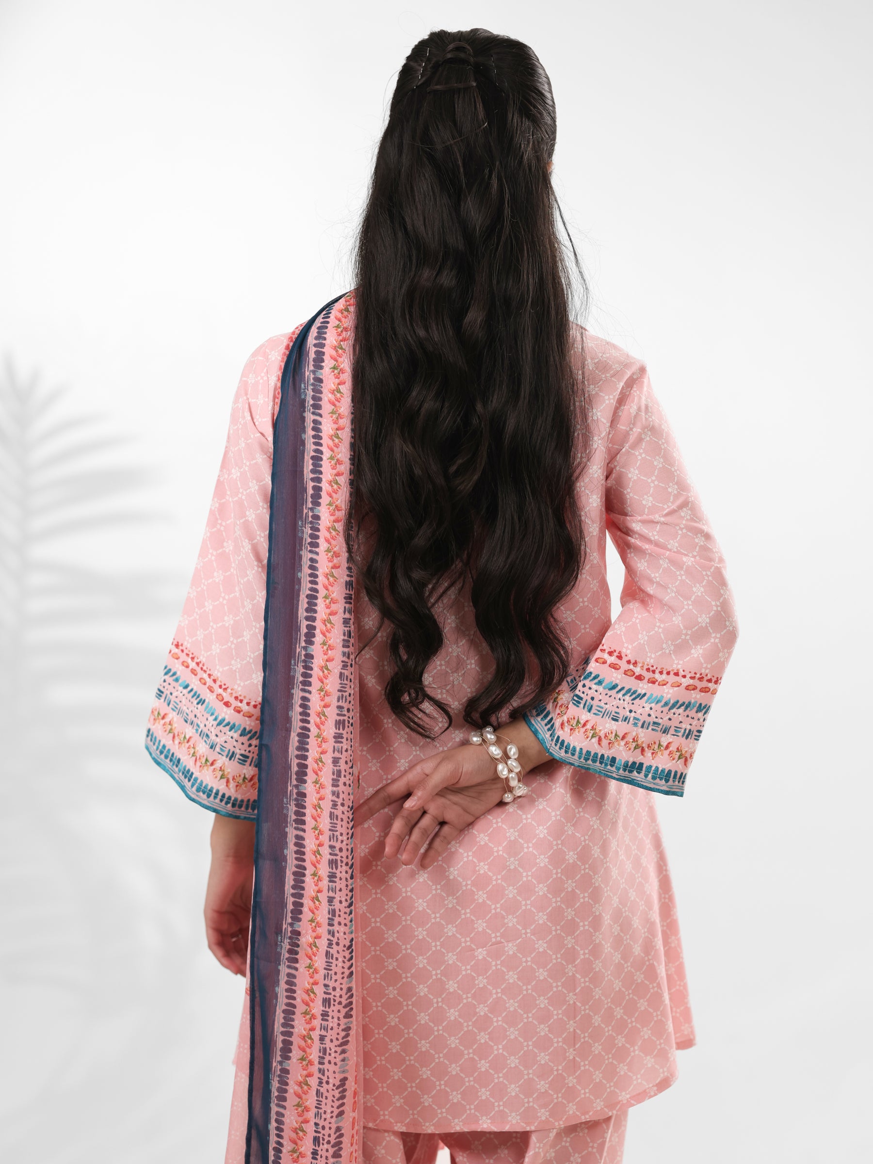 Aeris - Farshi Salwar Set