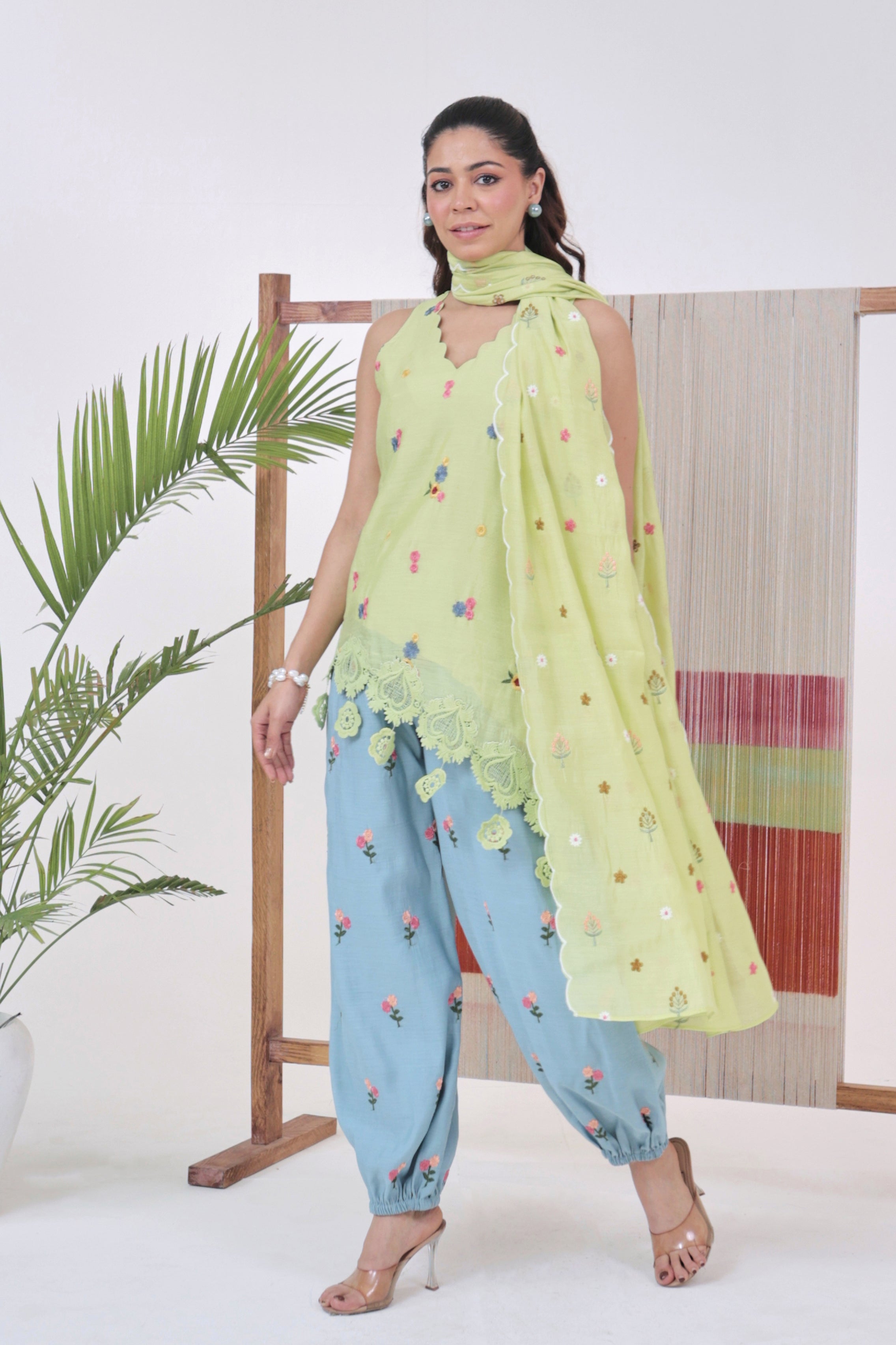 Floria - Embroidered Balloon Pant Set