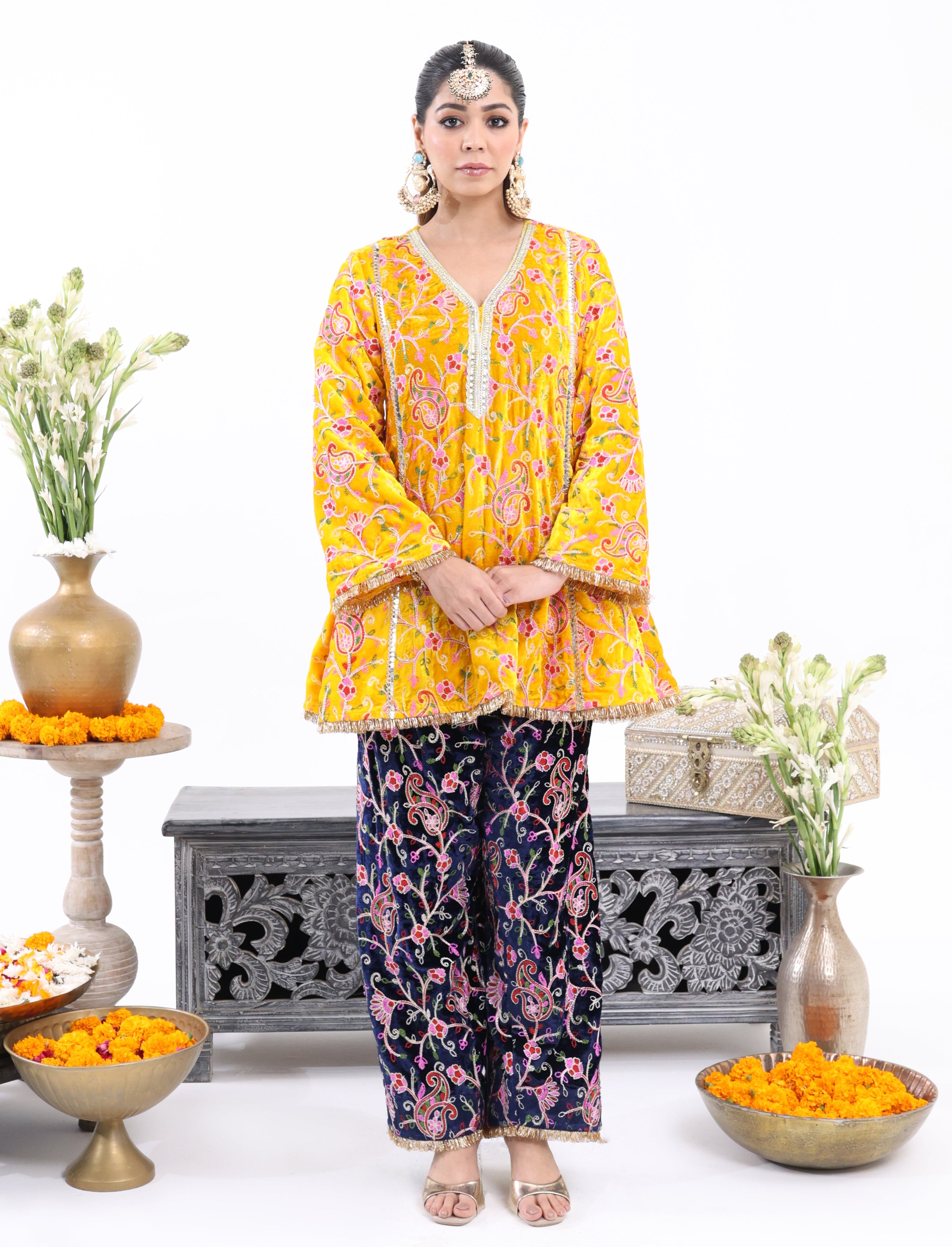 Yellow Mehrukh – Velvet Co-ord Set