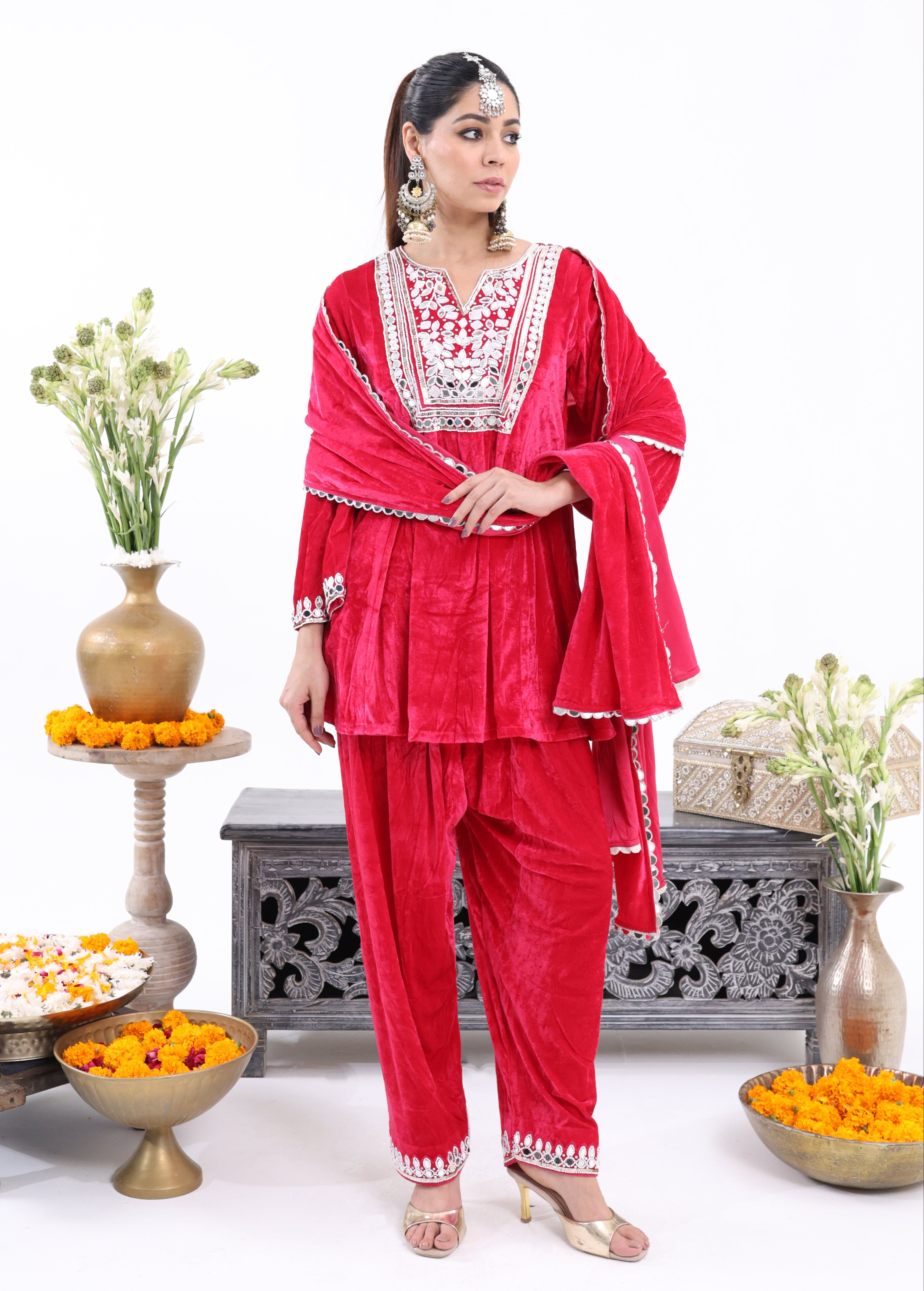 Pink Feroza – Velvet Farshi Salwar Suit