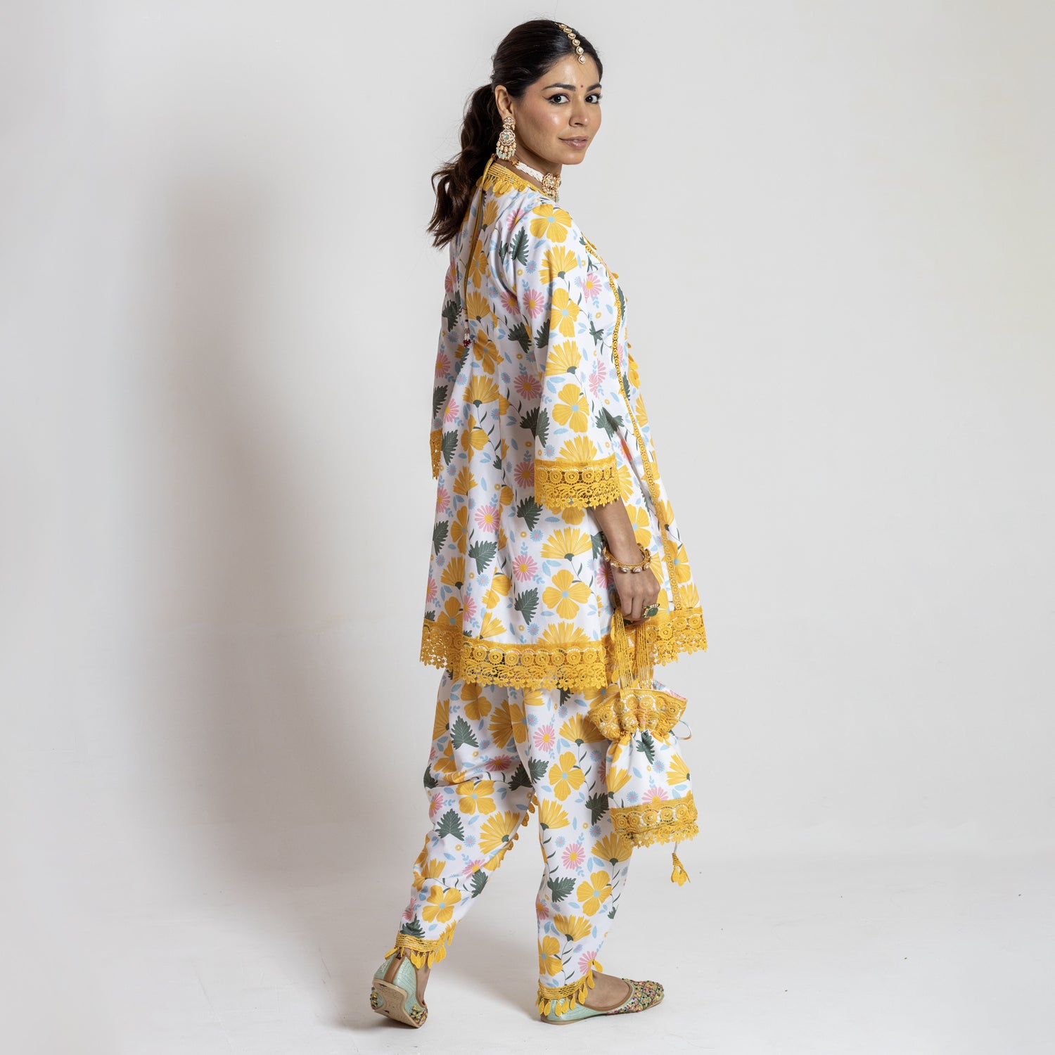 Dhoti set with Potli Artistic Printed Design