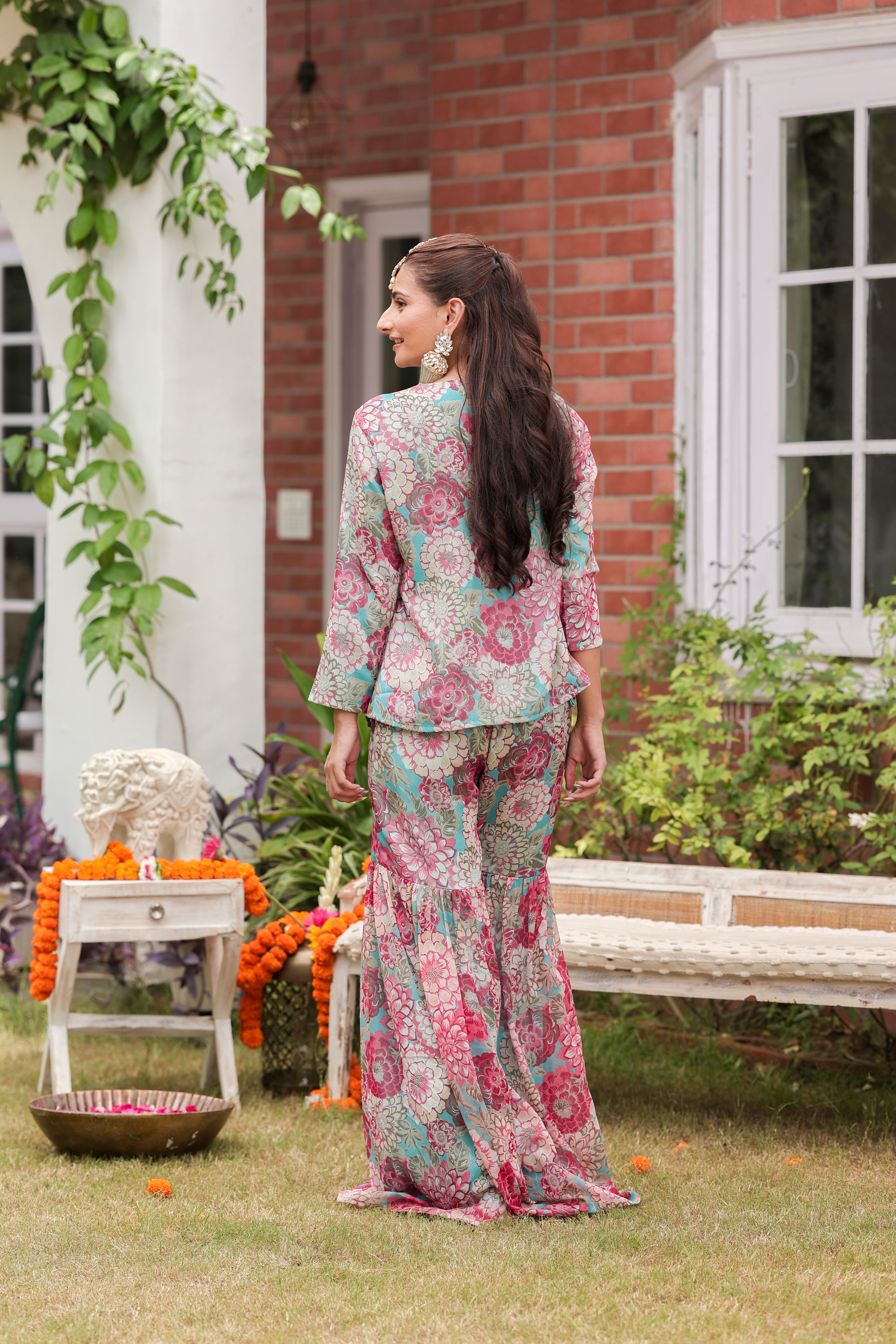 Inaayat - Kurta and Gharara Set