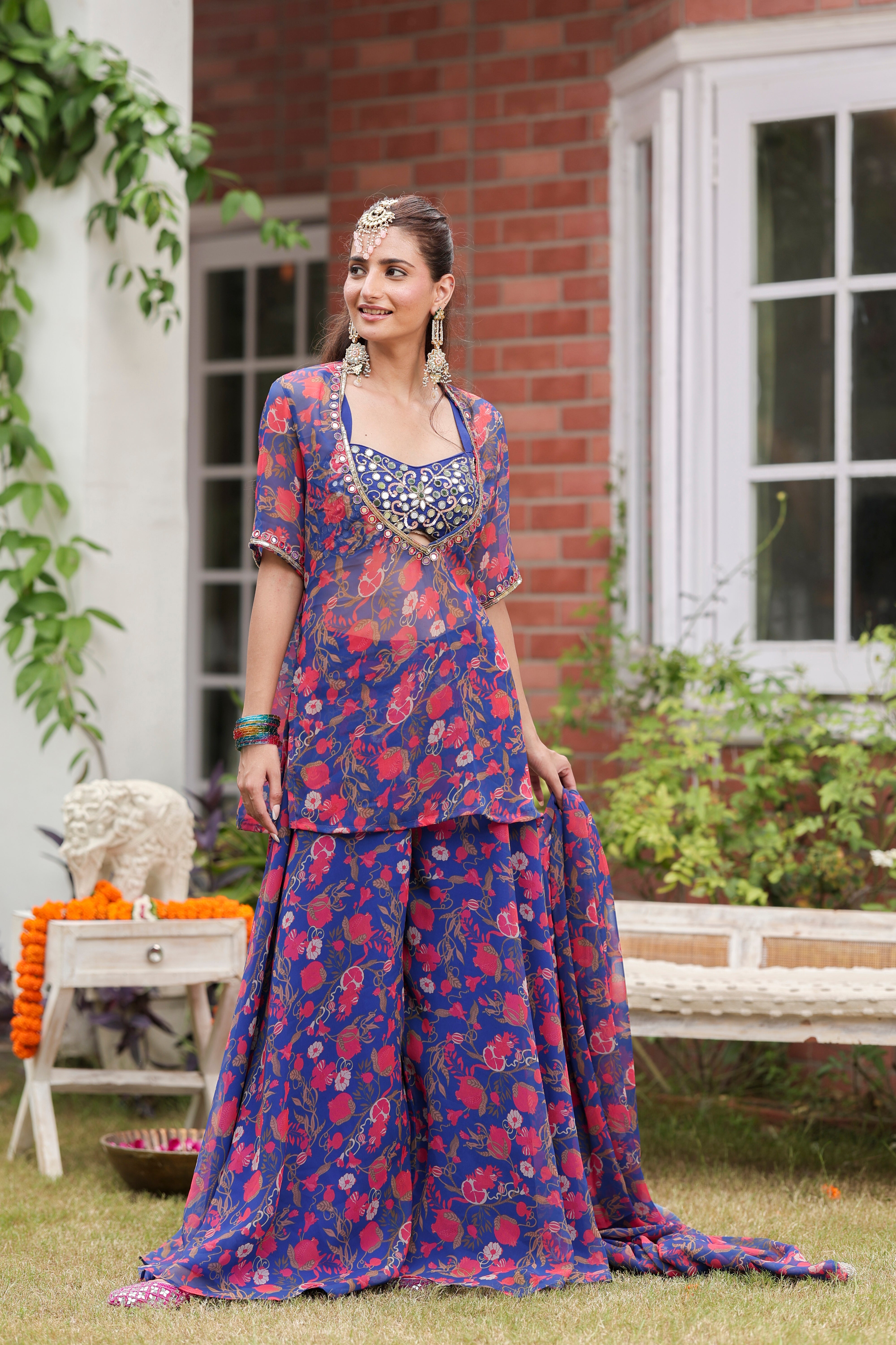 Ira - Blouse and Flared Pants Set with Dupatta and Cape