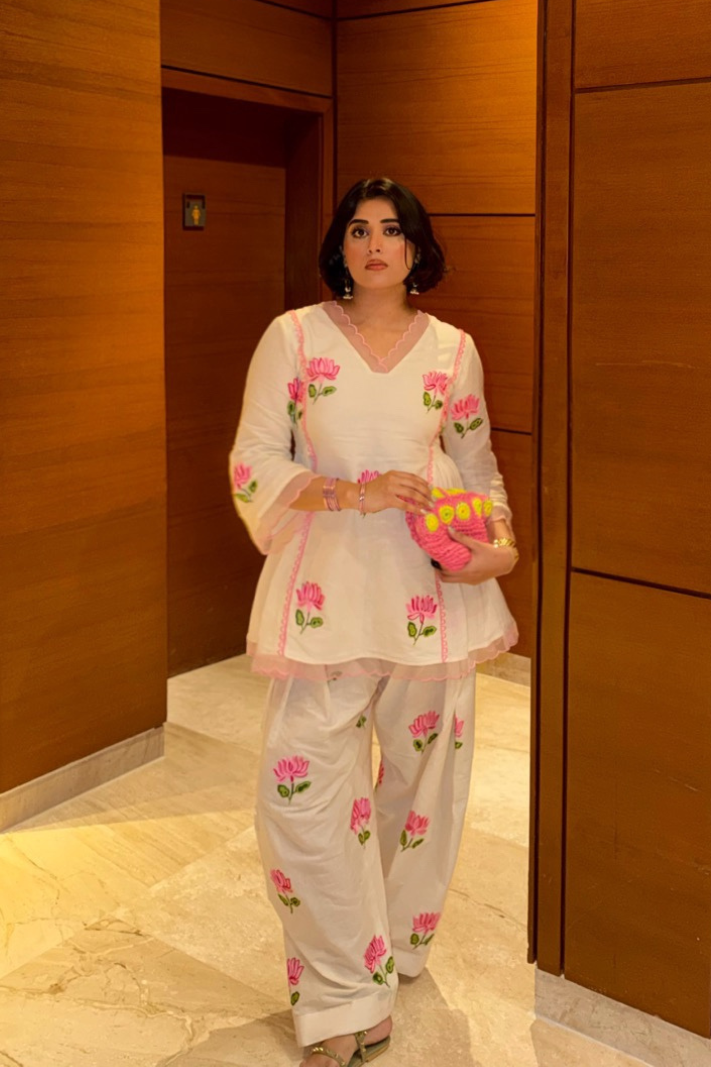Camellia - Embroidered set
